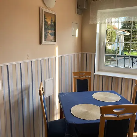 別荘 Lakie Guest House Łąkie